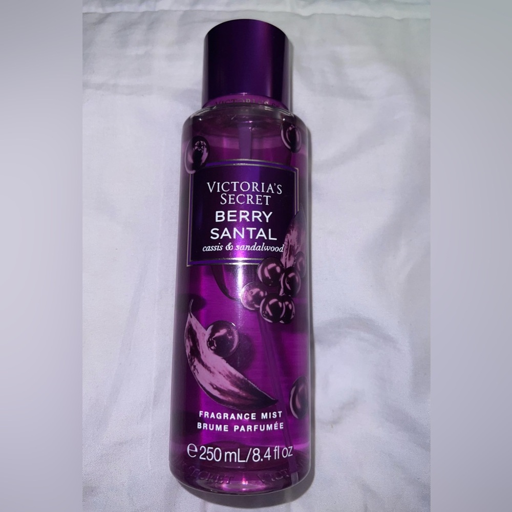 Victoria's Secret Berry Santal Fragrance Mist